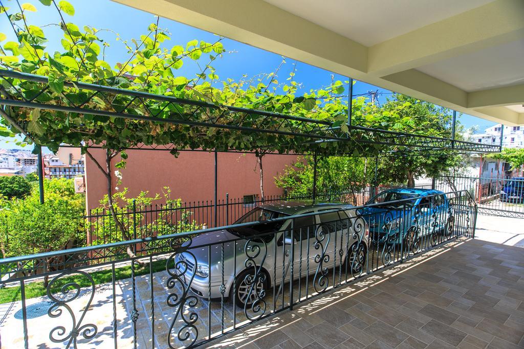 Apartments Aleksic Bar Exteriör bild